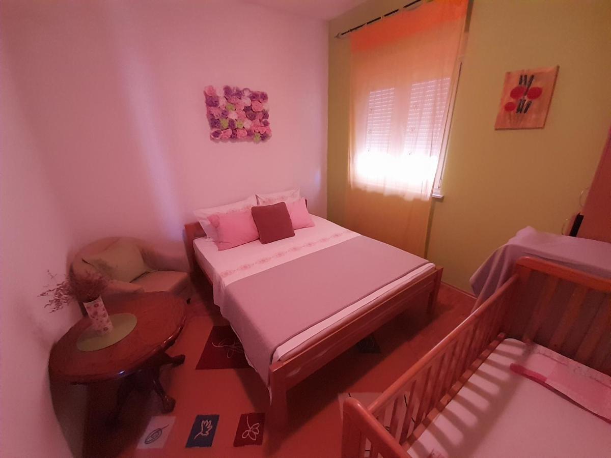Apartmani "Rebecca" ネウム エクステリア 写真
